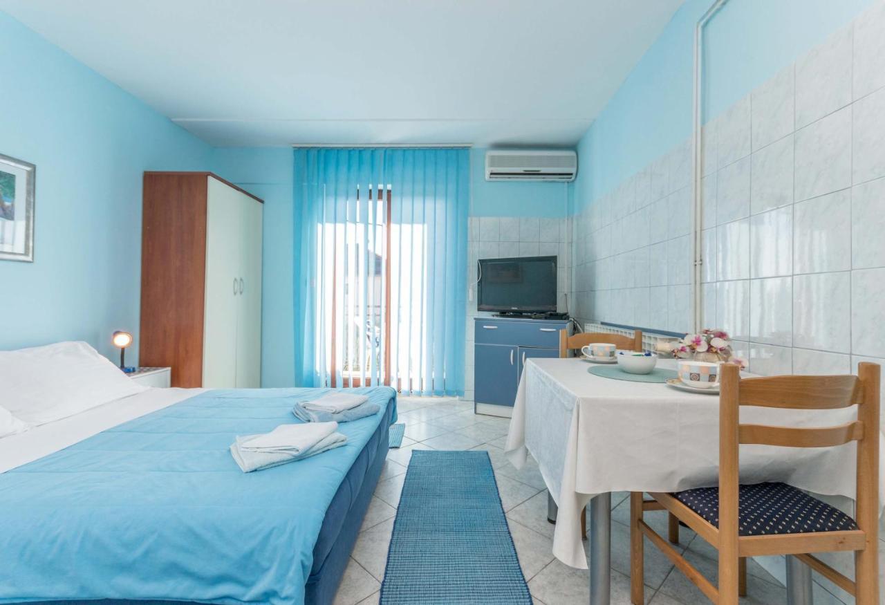 Апартаменты Savic Biograd Биоград-на-Мору Экстерьер фото